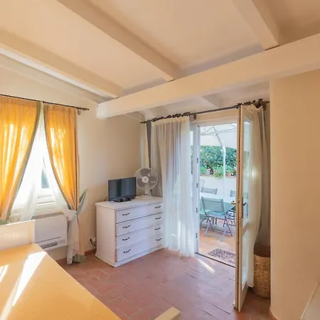 Maisonette